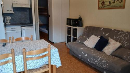Appar T2 3 lits vue montagne terrasse vielle aure