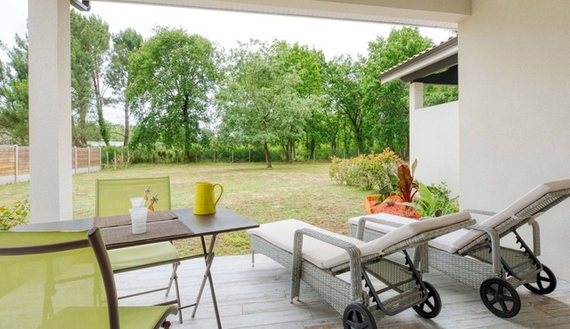 Beautiful private villa for 8 guests with WIFI, TV and terrace
