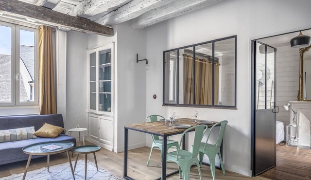 BOURSE : bohemian chic apartment in Nantes
