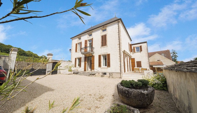 Burgundy house near the vineyards and Beaune