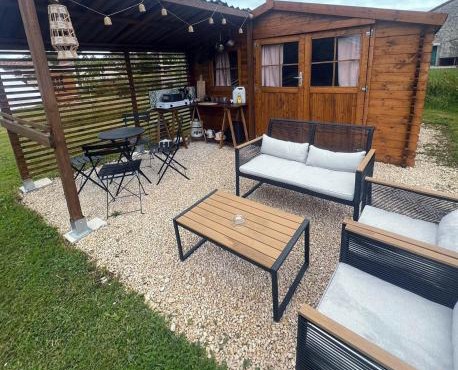 Cabane Feuille - Glamping on a vineyard - Wooden Cabin