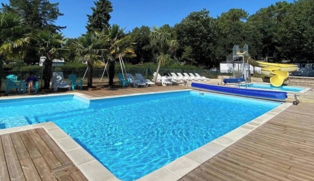 Camping 3 étoiles - Piscine - ef0igf