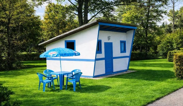 Campsite Les Bains* - 2-room chalets for 4 people without bathrooms in ST HONORE LES BAINS