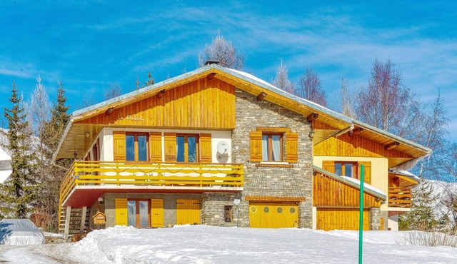 Chalet Melody - Four Bedroom Chalet, Sleeps 10