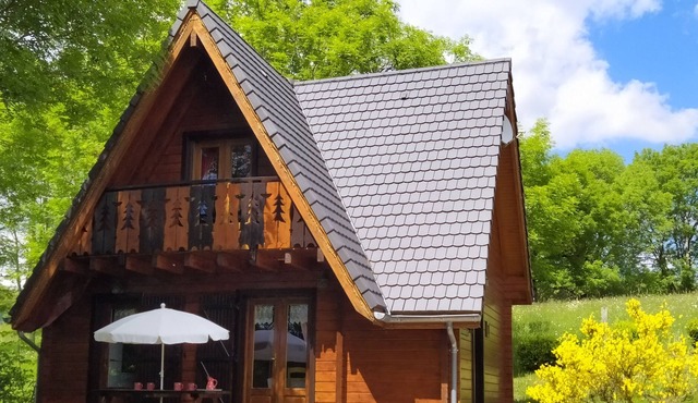 CHALET BOIS + SPA "Les Ecureuils" N ° 3 (4 stars) MONT DORE / MOUNTAIN VIEW