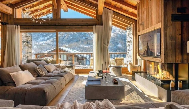 Chalet Marcel - Enjoy the indoor pool, home cinema and spa - OVO Network