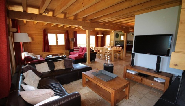 Chalet, view valley, balcony, fireplace or stove, parking, tv, ski locker, 285m², Les Saisies