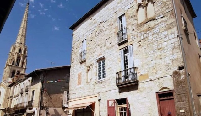 Character house in the Foyenne bastide