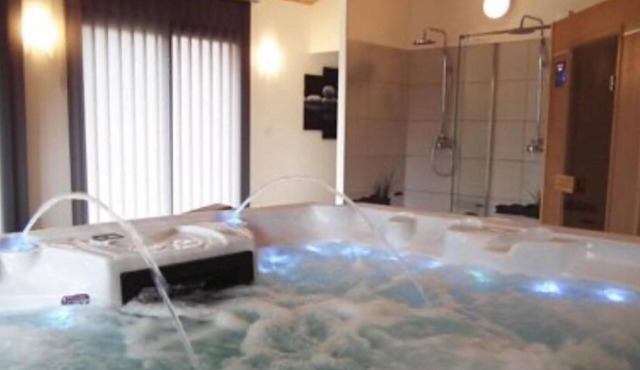 Charming 1-bedroom resort with WiFi, AC in fantastic Gavaudun