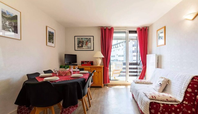 Charming Duplex Facing the Slopes—Sleeps 6—Armazan Residence—Pla d'Adet
