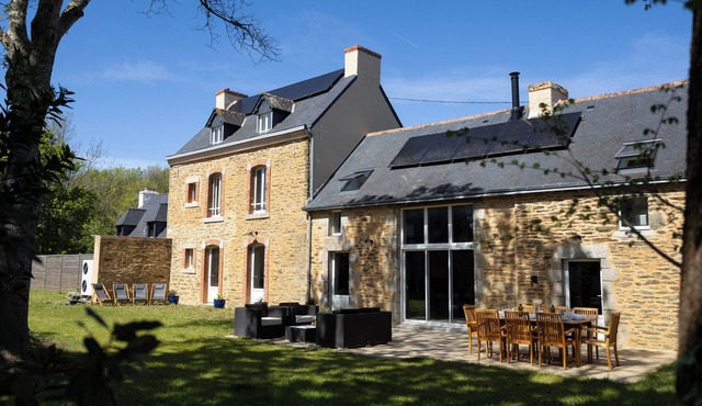 Charming farmhouse near the sea
