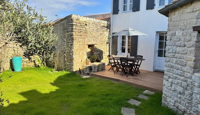 Charming house with garden in Ars-en-Ré
