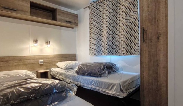 Charming Mobile Home for 6 with Terrace in Carry-le-Rouet