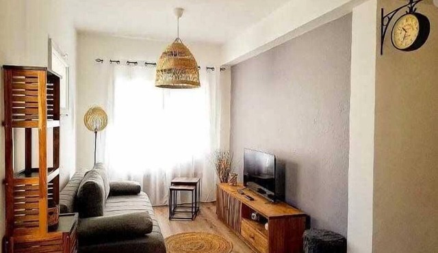 Charming T2 Equipped, 1min Walk To Beaches