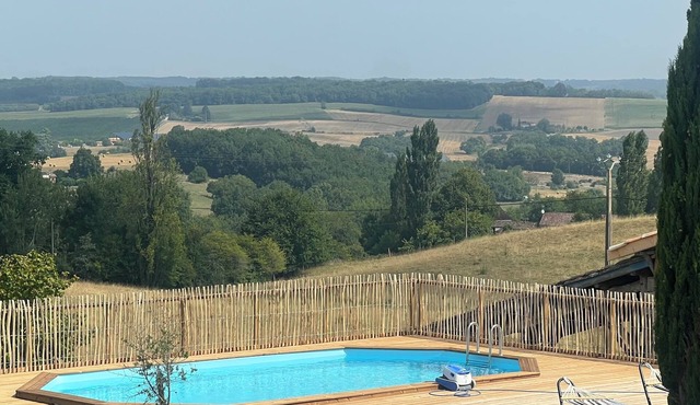 Coastal vacation rentals, private heated pool, peace and quiet guaranteed. Campaign.