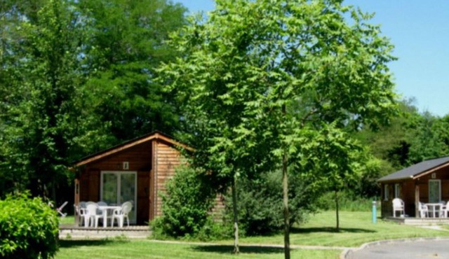 Comfortable chalet for 6 with terrace and modern amenities