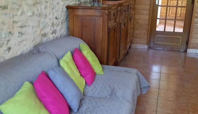 Country house 5 minutes from the Citadelle of Blaye and Bordeaux vineyards