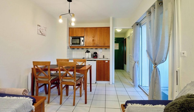 Cozy apartment between lake and ocean – Terrace & shared pool in Carcans-Maubuisson