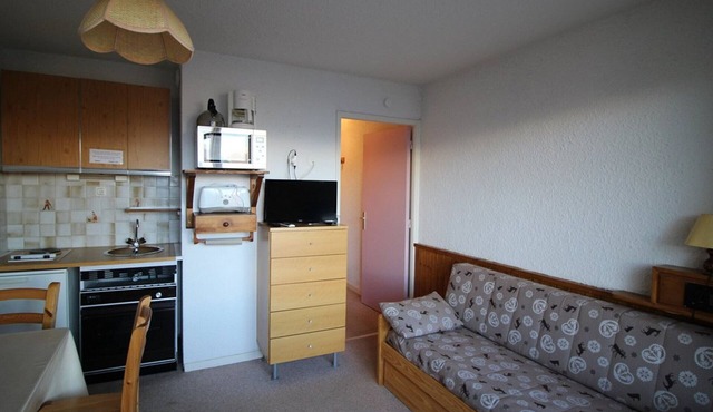 Cozy studio for 2 near slopes with balcony and parking – Auris en Oisans