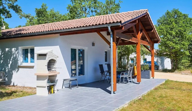 Detached villa for 6 people, 1 bathroom, sleeps 6
