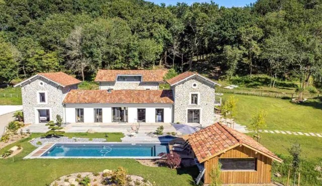 Domaine d'Orx – An Exceptional Private Retreat