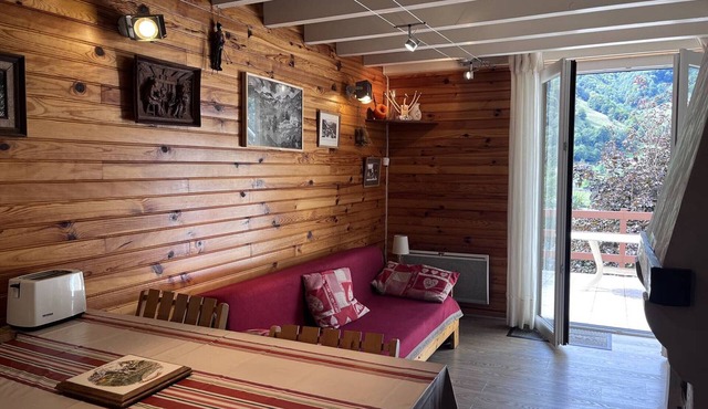 Duplex in Cauterets: terrace, barbecue, 2 br