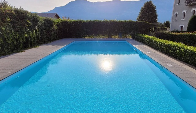 Duplex with garden and large swimming pool in Aix-Les-Bains(Tresserve).