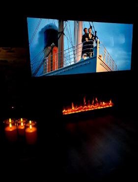 Ecrin d'exception avec jacuzzi et salon cinéma