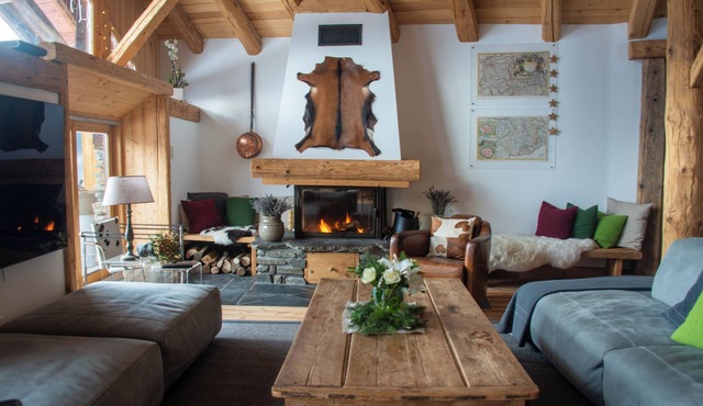 Elegant Boutique Chalet for 10, self catered or with private Chef