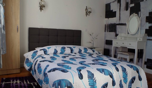 Elizondoa House 4 >