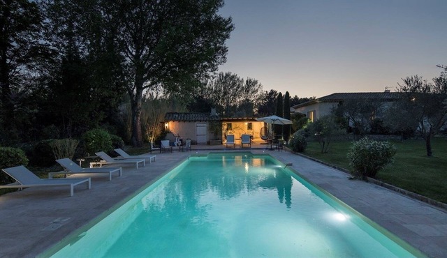 ENJOY THE OLD WORLD CHARM IN OUR LUXURY PROVENCAL RETREAT NEAR ST REMY