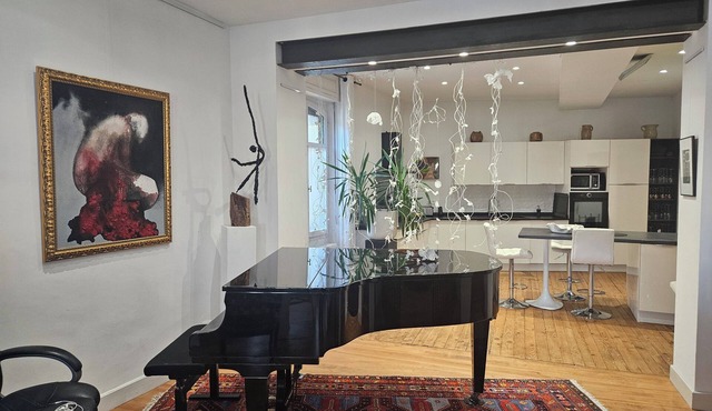 Exceptional duplex 200 m² -heart of town