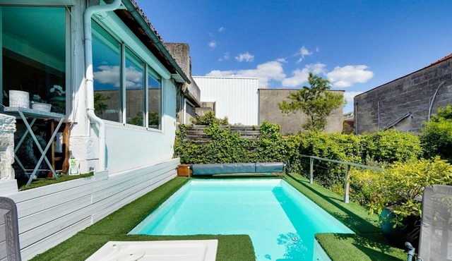 Family home with private pool Bordeaux