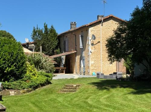 FatFully Riverside Farm, Spa, Apartments & Rooms