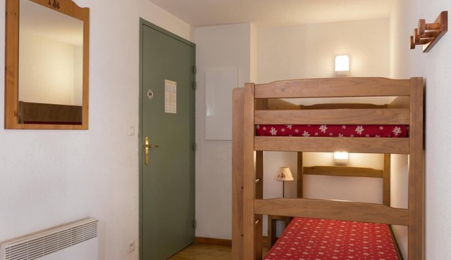 Fitness, swimming pool, sauna, balcony, parking, tv, 65m², Chamrousse
