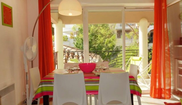 Le Madrilène by Interhome in Saint Cyr sur mer Les Lecques