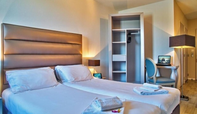 French Stylish Escape | 0.9 Miles to Historic Abbaye de Lahonce Site