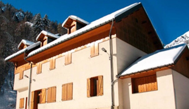 Gîte in the mountains within a family resort