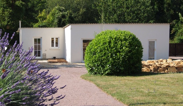 GITE IN LOVELY GROUNDS WITH SWIMMING POOL