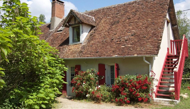 Gîte surrounded nature, Sologne, outdoor Nordic bath, park 1.5 hours, small pond