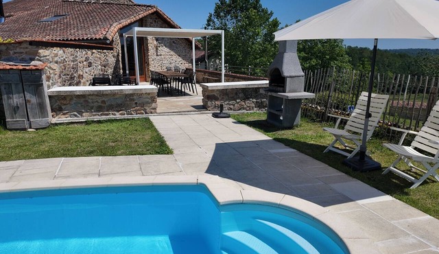 Holiday Home 'Domaine De Bellac - Le Triangle' with Private Pool, Terrace & Wi-Fi