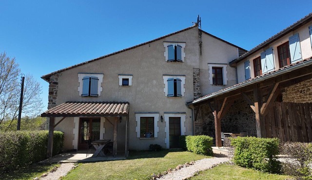 Holiday Home 'Domaine De Bellac - Le Castel' with Shared Pool, Garden and Wi-Fi