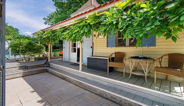 Holiday Home “Le Petit Paradis” with Private Terrace, Garden, and Wi-Fi