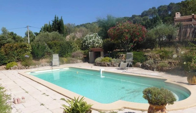Homerez - Studio in Pierrefeu-du-Var