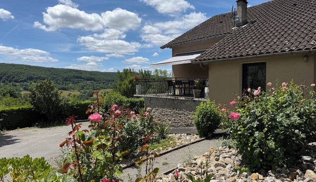 House for 8 people Panoramic View of Lac du Causse Rated ⭐ Air-conditioned