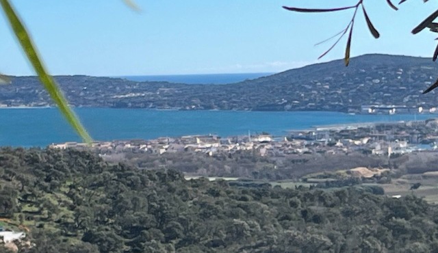 House in Grimaud with exceptional views of the sea and the Gulf of Saint-Tropez