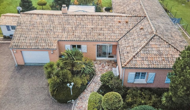 JULY SPECIAL: Vacation Rental in St Gilles Croix de Vie