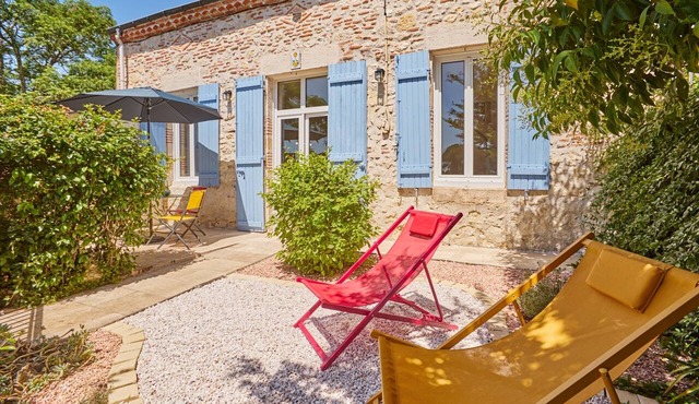 La Maison au bord du Canal - Vue sur le port