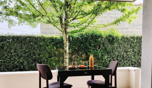 Le Balcon de l’Ostréa – Terrace & Car Park