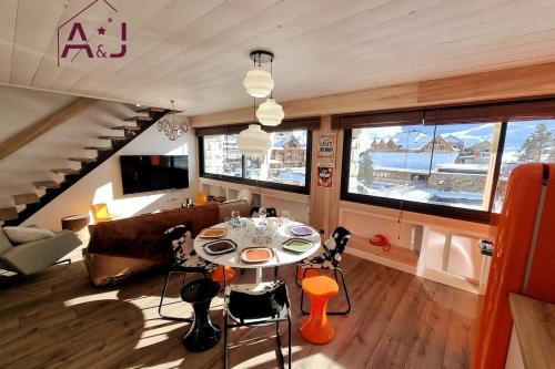 Le Flocon-Duplex face aux pistes